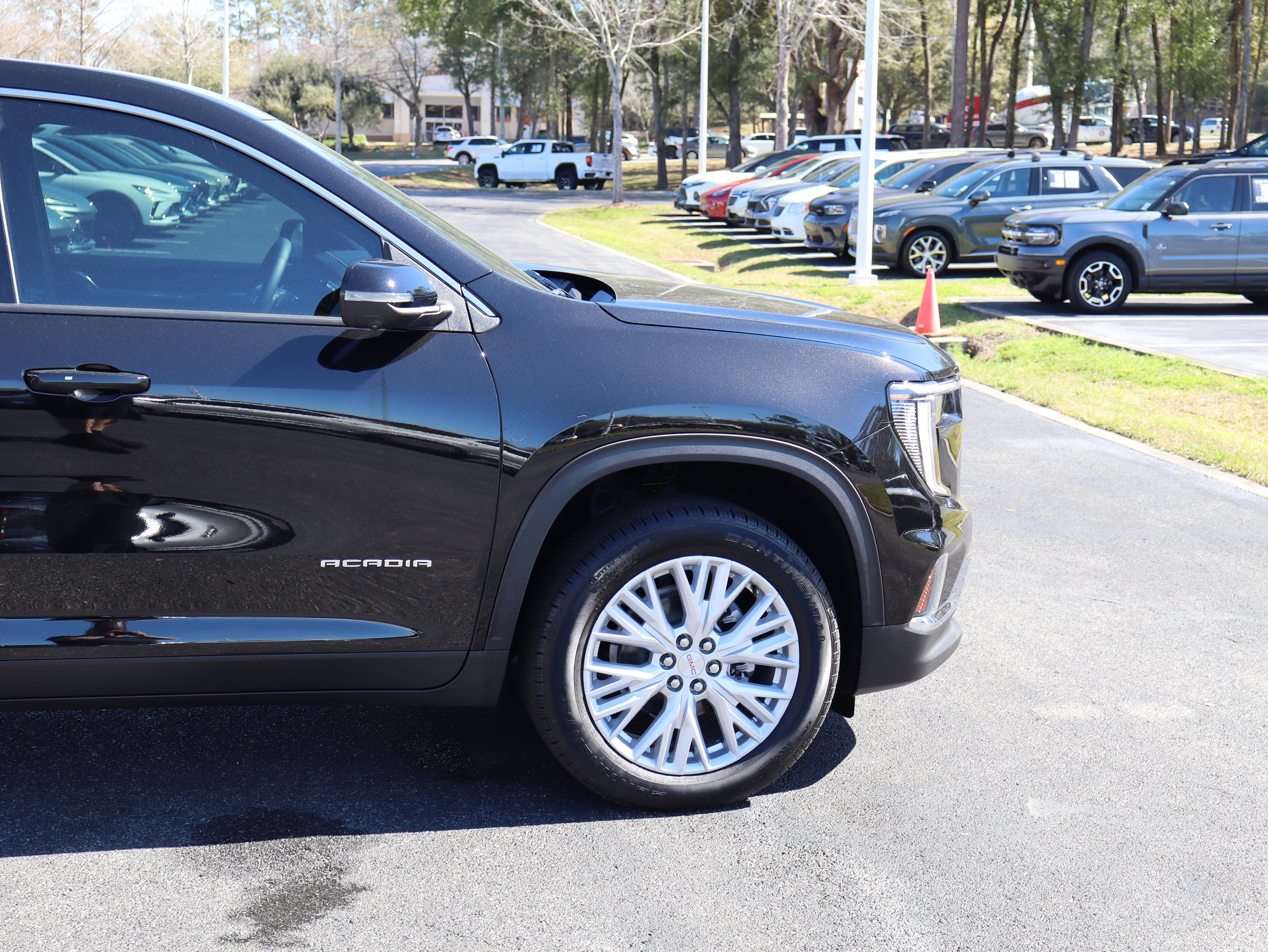 GMC Acadia Elevation Front Wheel Drive Suv - Thumbnail 11