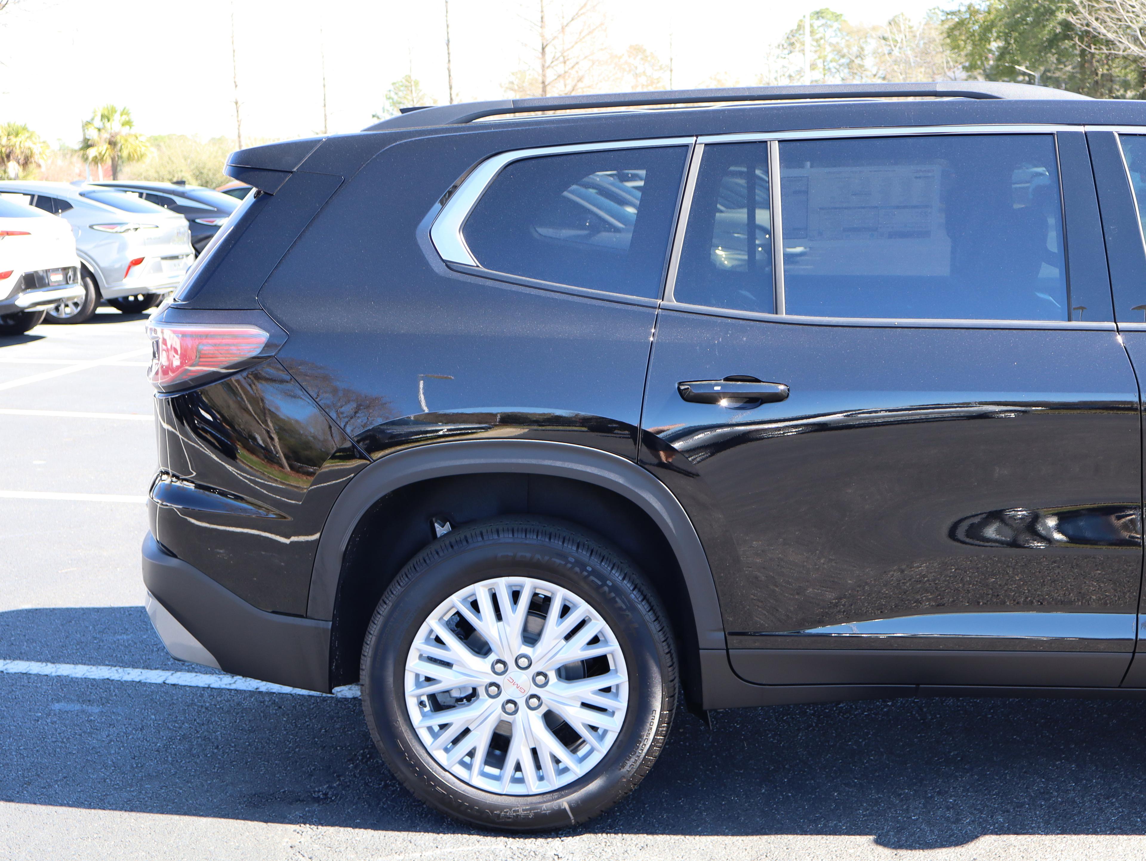 GMC Acadia Elevation Front Wheel Drive Suv - Thumbnail 10