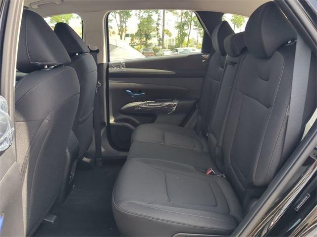 Hyundai Tucson Se Fwd Fwd 4D Sport Utility - Thumbnail 14