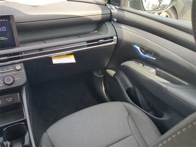 Hyundai Tucson Se Fwd Fwd 4D Sport Utility - Thumbnail 17