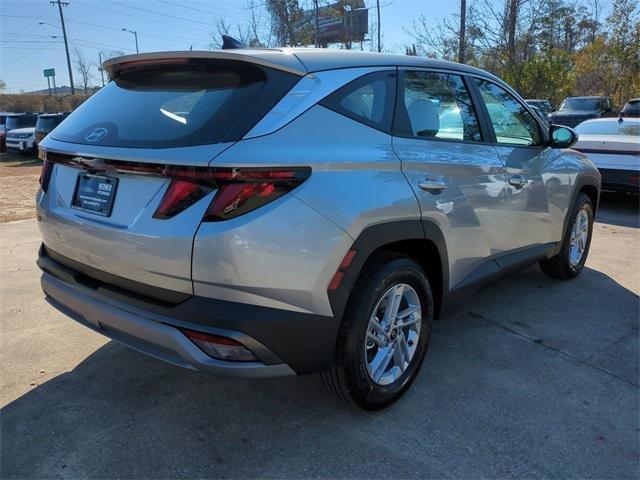 Hyundai Tucson Se Fwd Fwd 4D Sport Utility - Thumbnail 6