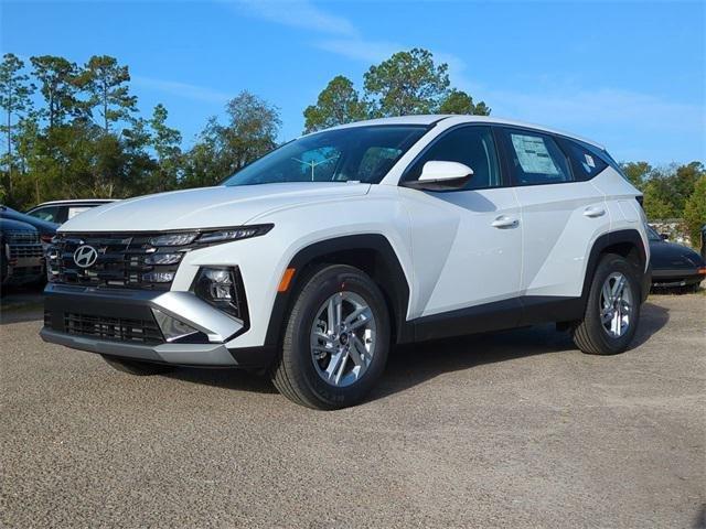 Hyundai Tucson Se Fwd Fwd 4D Sport Utility - Thumbnail 3