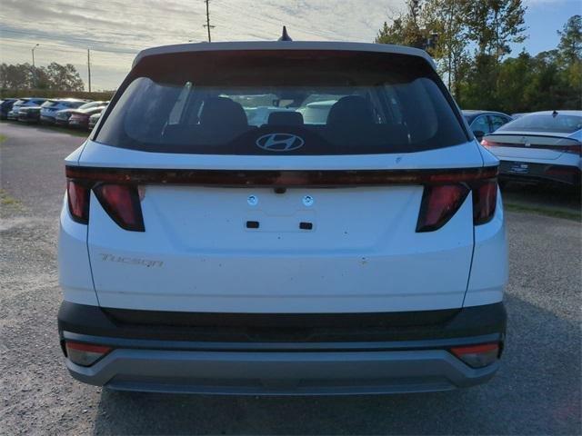 Hyundai Tucson Se Fwd Fwd 4D Sport Utility - Thumbnail 7