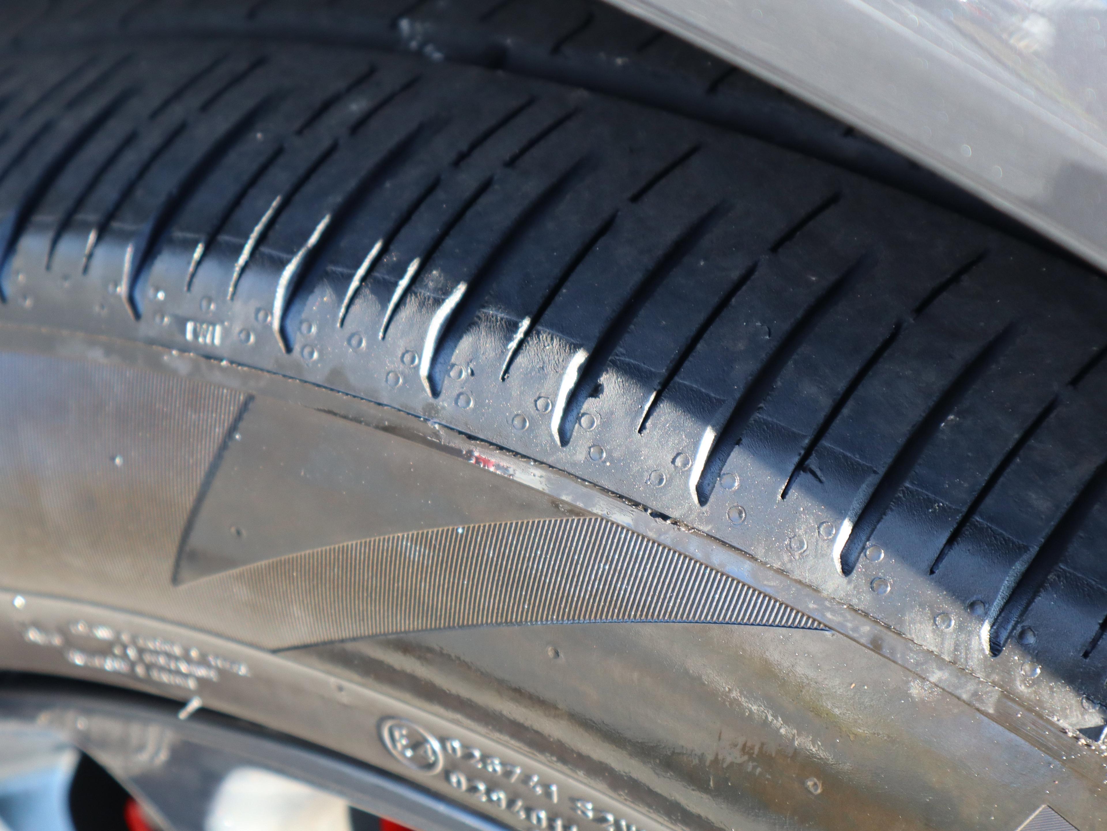 Dodge Durango R/T Plus Awd All Wheel Drive Sport Utility - Thumbnail 9