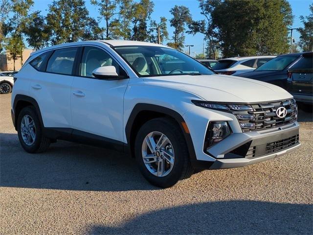 Hyundai Tucson Se Fwd Fwd 4D Sport Utility - Thumbnail 4