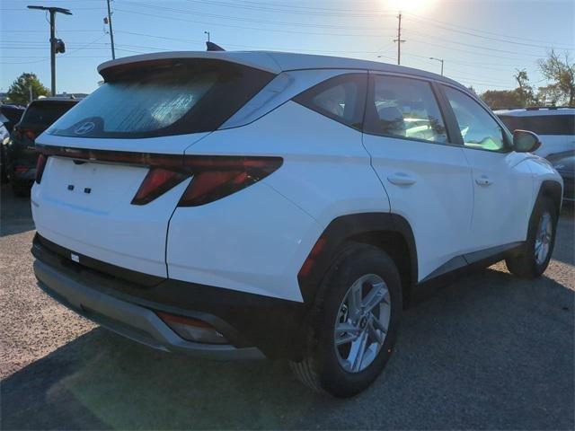 Hyundai Tucson Se Fwd Fwd 4D Sport Utility - Thumbnail 6