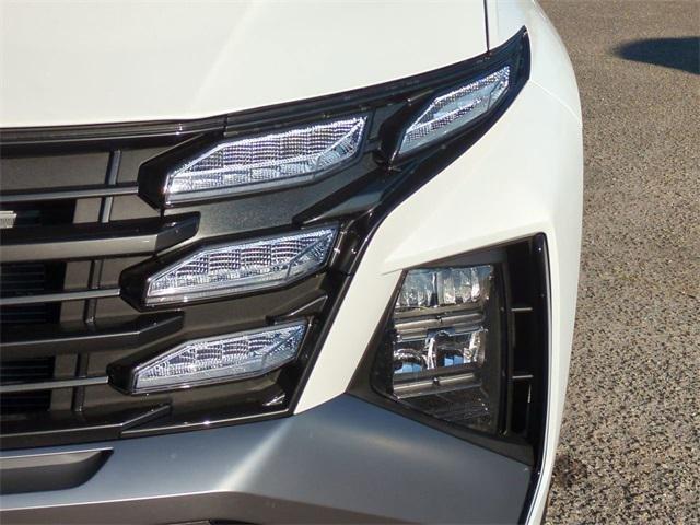 Hyundai Tucson Se Fwd Fwd 4D Sport Utility - Thumbnail 11