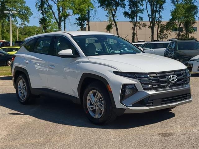 Hyundai Tucson Se Fwd Fwd 4D Sport Utility - Thumbnail 4