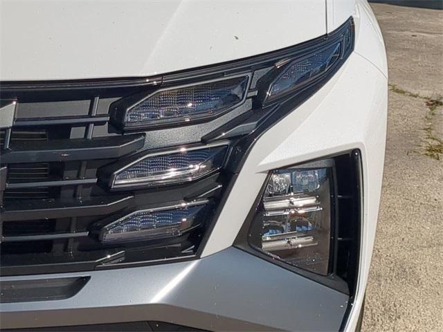 Hyundai Tucson Se Fwd Fwd 4D Sport Utility - Thumbnail 11