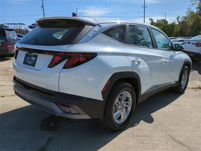 Hyundai Tucson Se Fwd Fwd 4D Sport Utility - Thumbnail 6