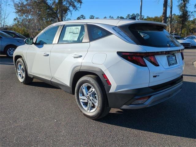 Hyundai Tucson Se Fwd Fwd 4D Sport Utility - Thumbnail 8