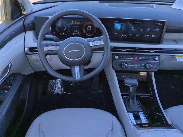 Hyundai Tucson Se Fwd Fwd 4D Sport Utility - Thumbnail 16