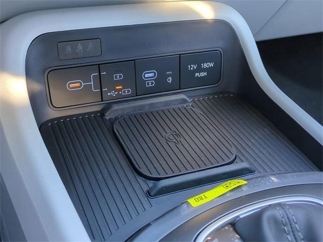 Hyundai Kona Sel Sport Awd Awd 4D Sport Utility - Thumbnail 18