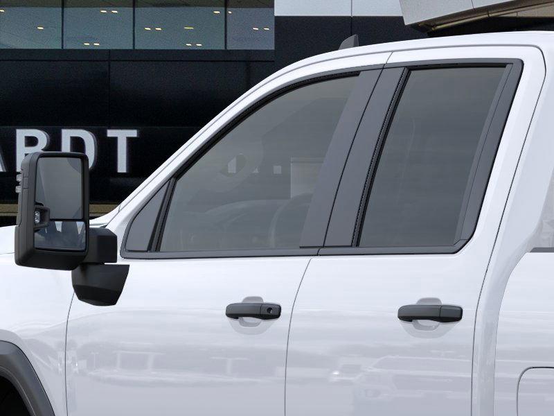 GMC Sierra 2500 Hd Pro Four Wheel Drive Double Cab - Thumbnail 14