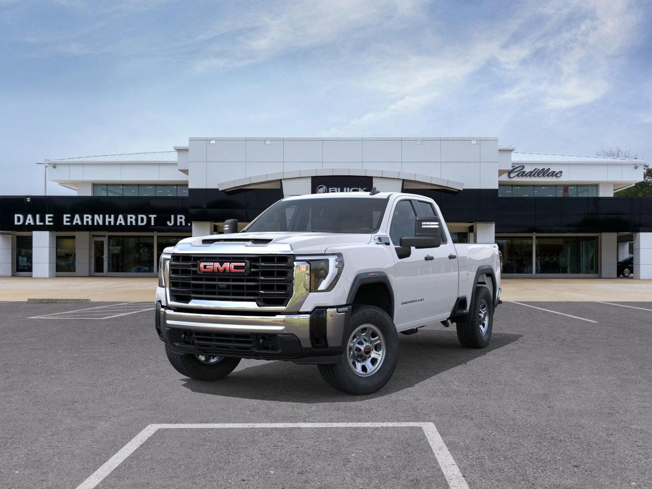 GMC Sierra 2500 Hd Pro Four Wheel Drive Double Cab - Thumbnail 10