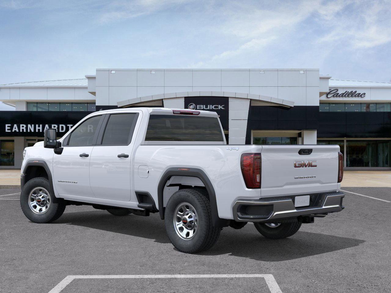 GMC Sierra 2500 Hd Pro Four Wheel Drive Crew Cab - Thumbnail 5