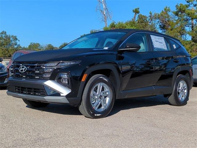 Hyundai Tucson Se Awd Awd 4D Sport Utility - Thumbnail 3