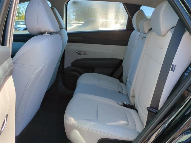 Hyundai Tucson Se Awd Awd 4D Sport Utility - Thumbnail 14