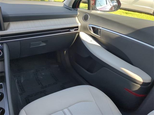 Hyundai Sonata Hybrid Sel Fwd 4D Sedan - Thumbnail 16