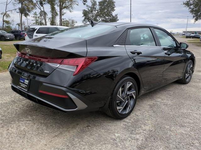 Hyundai Elantra Hybrid Limited Fwd 4D Sedan - Thumbnail 6