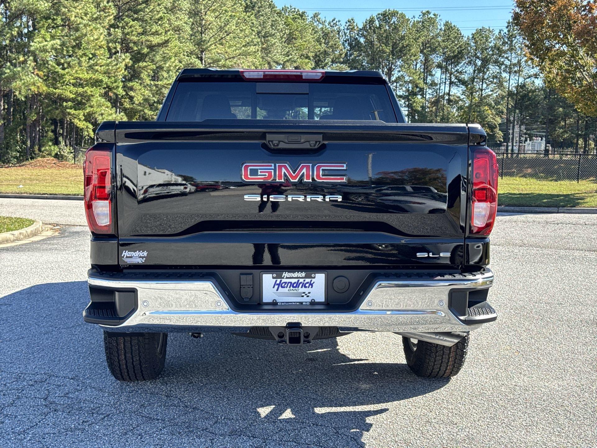 GMC Sierra 1500 Sle Four Wheel Drive Crew Cab - Thumbnail 8