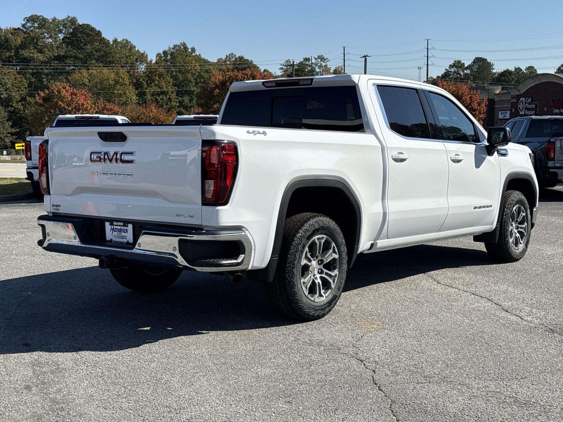 GMC Sierra 1500 Sle Four Wheel Drive Crew Cab - Thumbnail 9