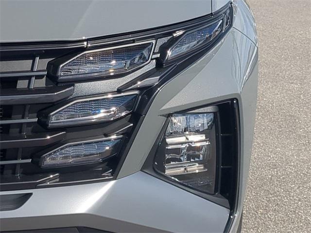 Hyundai Tucson Se Fwd Fwd 4D Sport Utility - Thumbnail 11