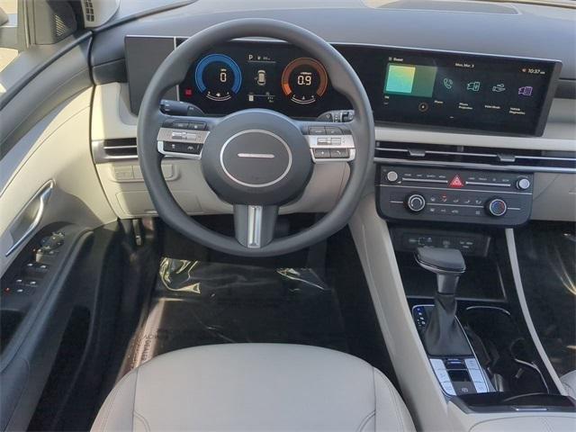 Hyundai Tucson Se Fwd Fwd 4D Sport Utility - Thumbnail 17