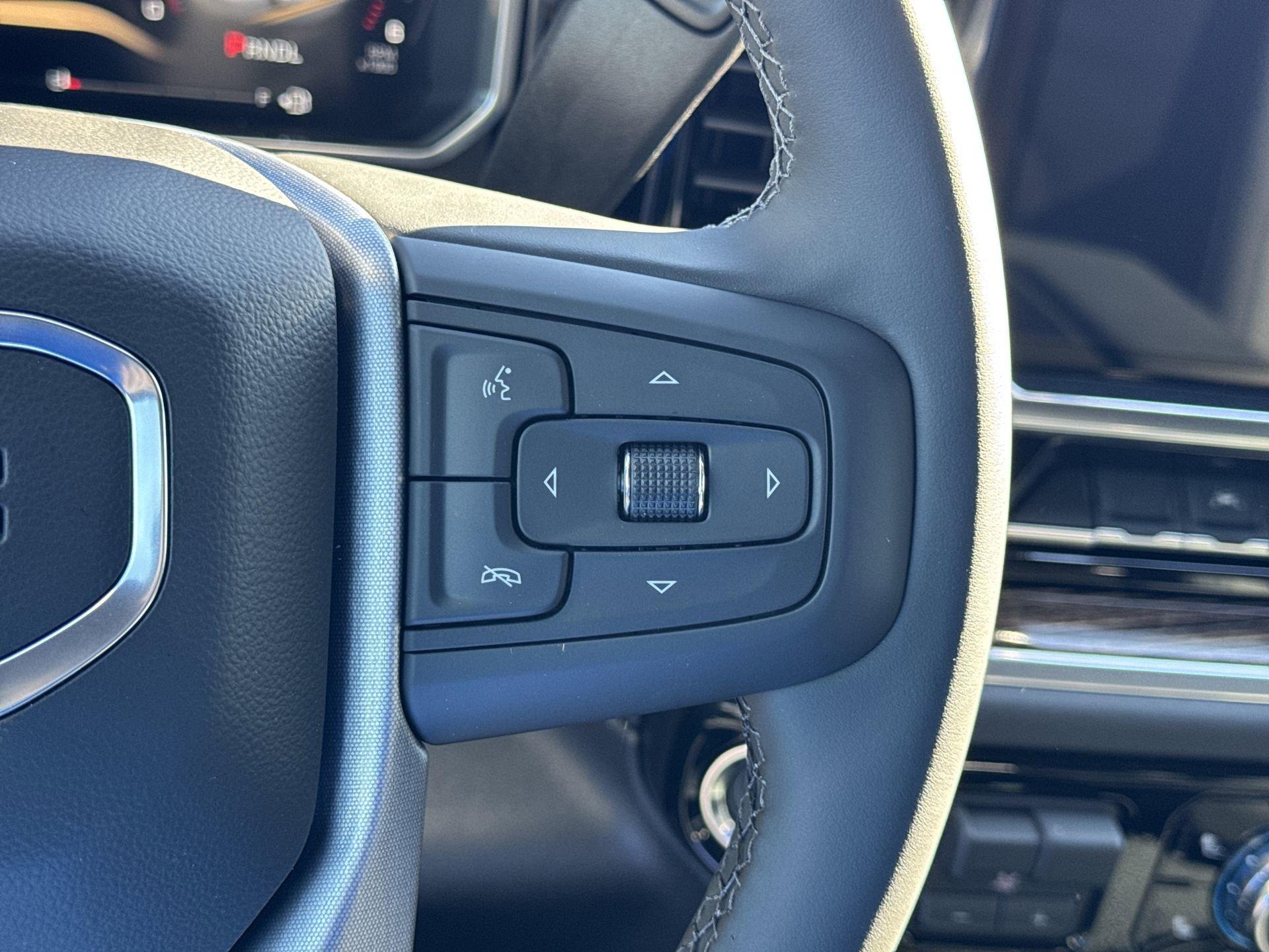 GMC Sierra 1500 Elevation Four Wheel Drive Crew Cab - Thumbnail 19