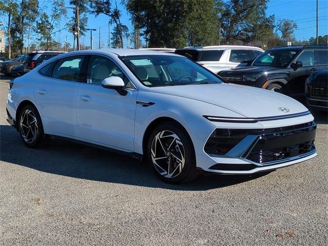 Hyundai Sonata Sel Sport Awd 4D Sedan - Thumbnail 4