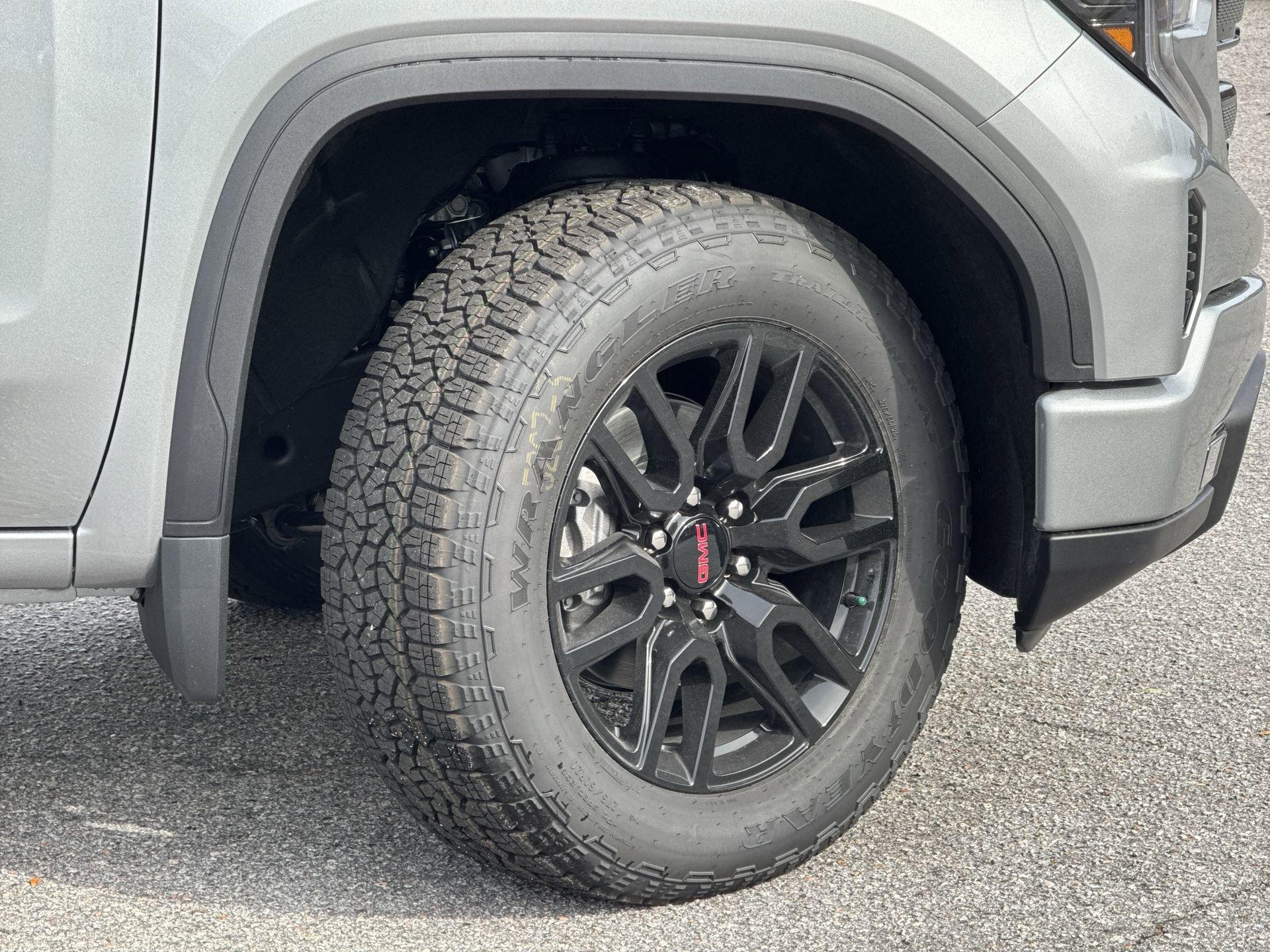 GMC Sierra 1500 Elevation Four Wheel Drive Crew Cab - Thumbnail 11