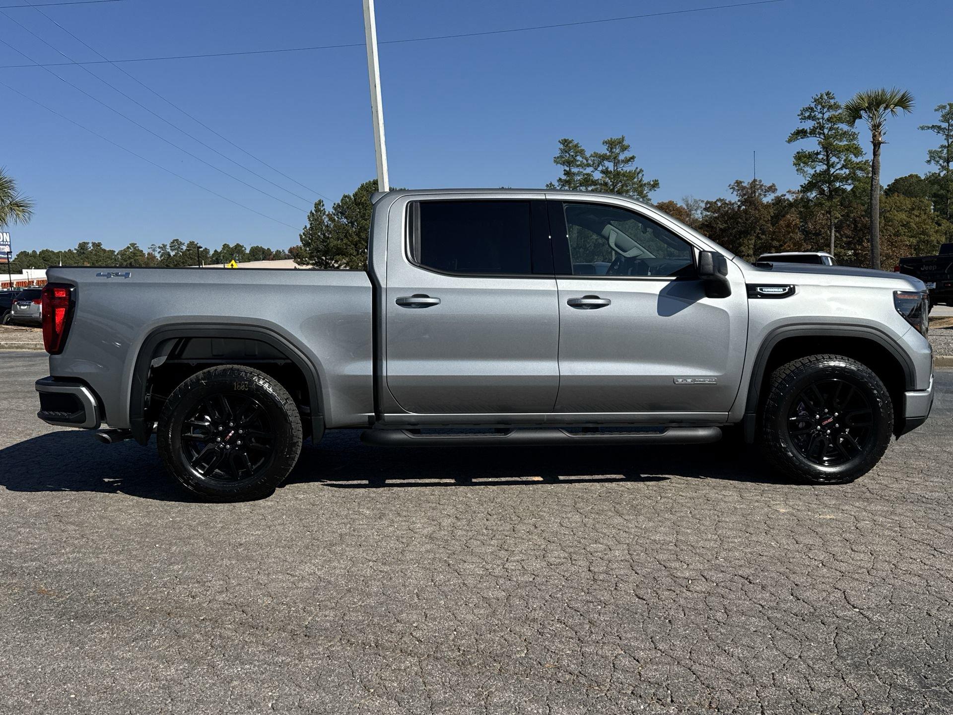 GMC Sierra 1500 Elevation Four Wheel Drive Crew Cab - Thumbnail 10