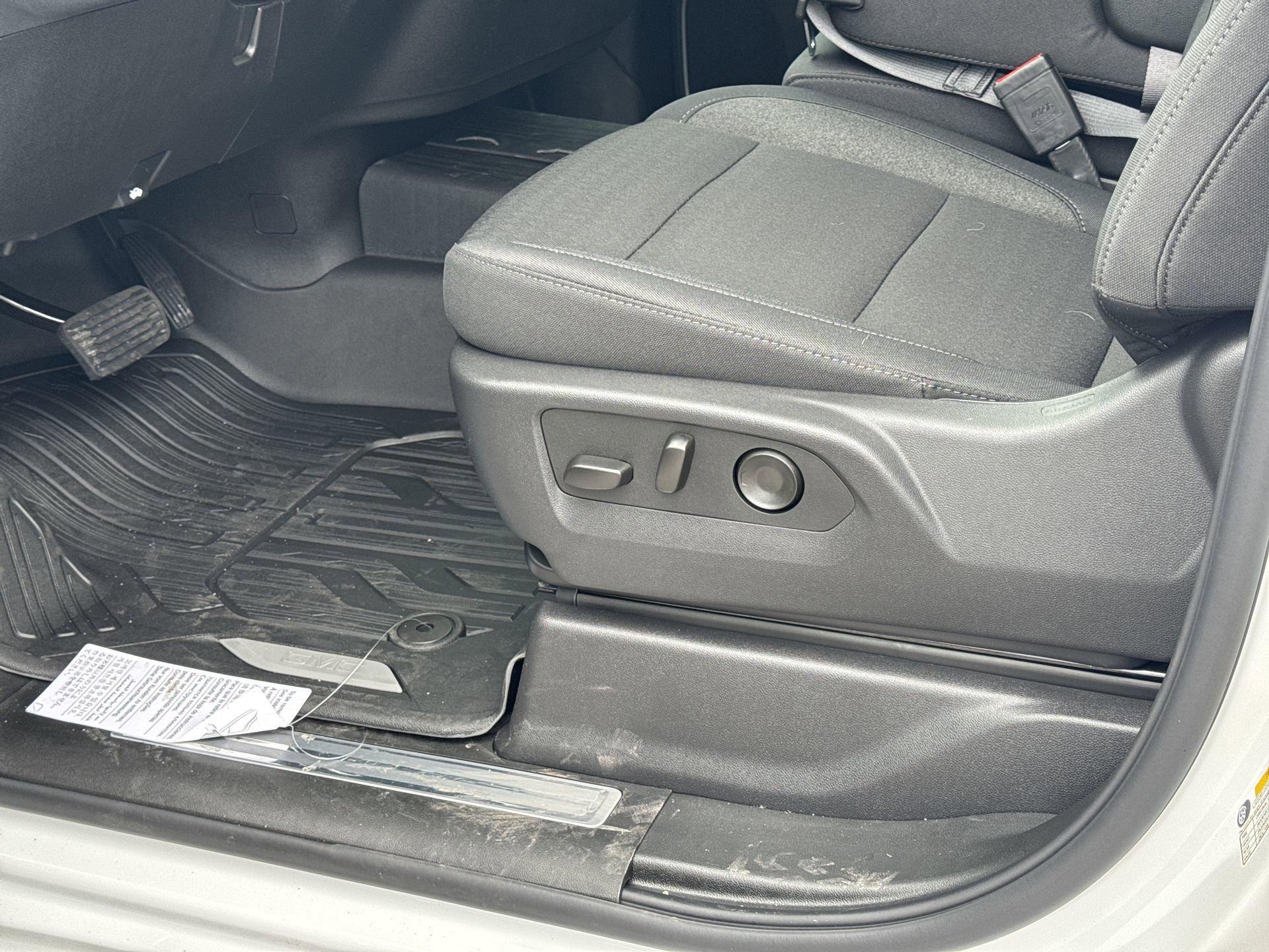 GMC Sierra 1500 Sle Four Wheel Drive Crew Cab - Thumbnail 16