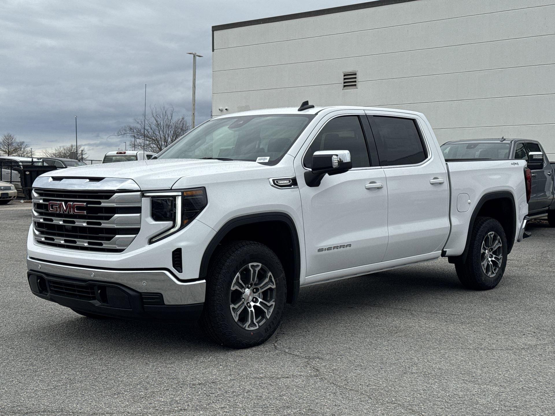 GMC Sierra 1500 Sle Four Wheel Drive Crew Cab - Thumbnail 4