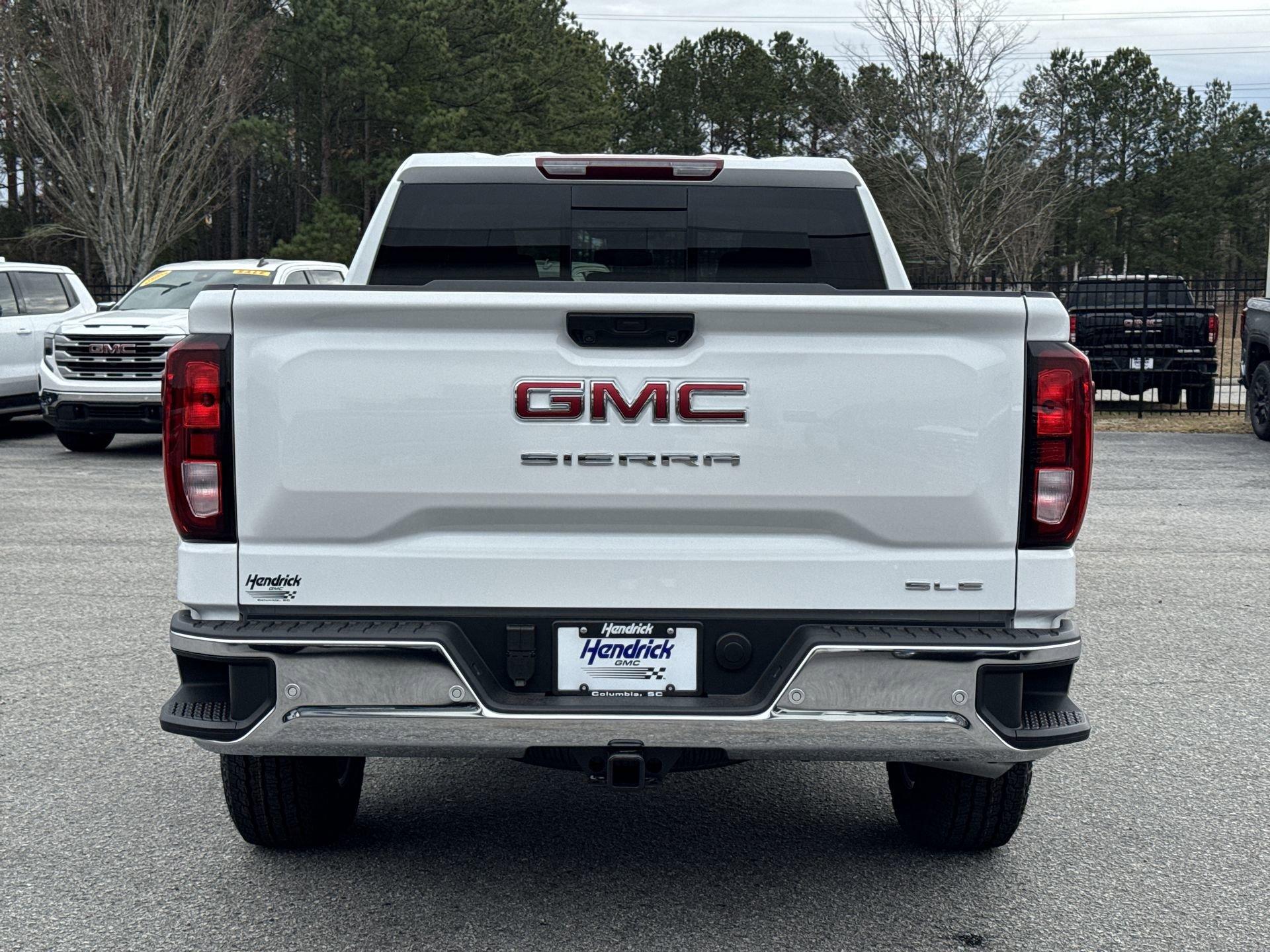 GMC Sierra 1500 Sle Four Wheel Drive Crew Cab - Thumbnail 8