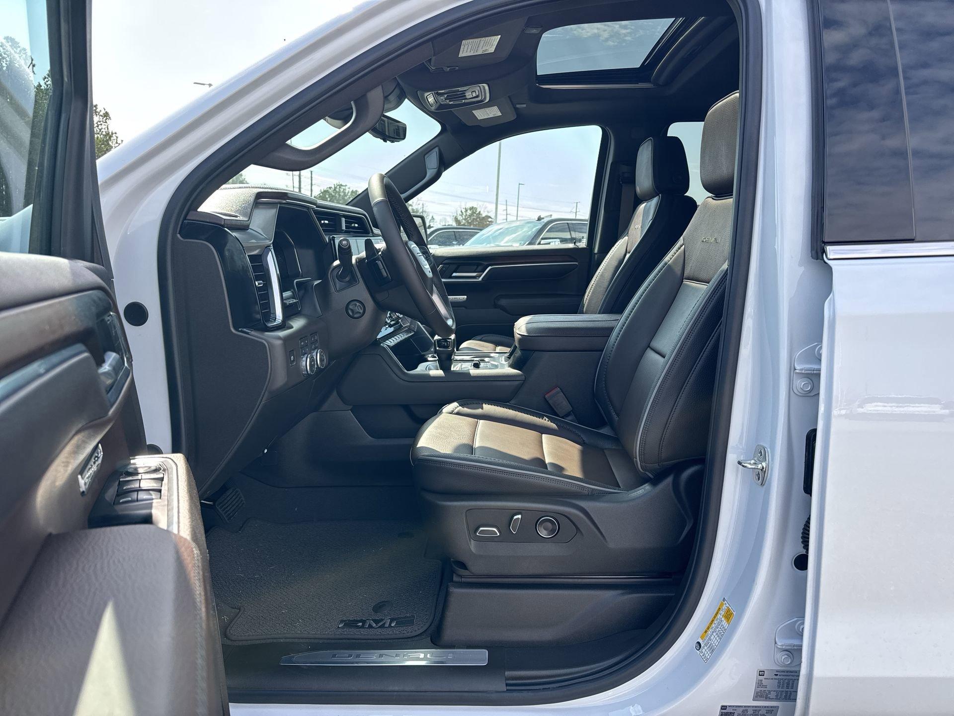 GMC Sierra 1500 Denali Four Wheel Drive Crew Cab - Thumbnail 15