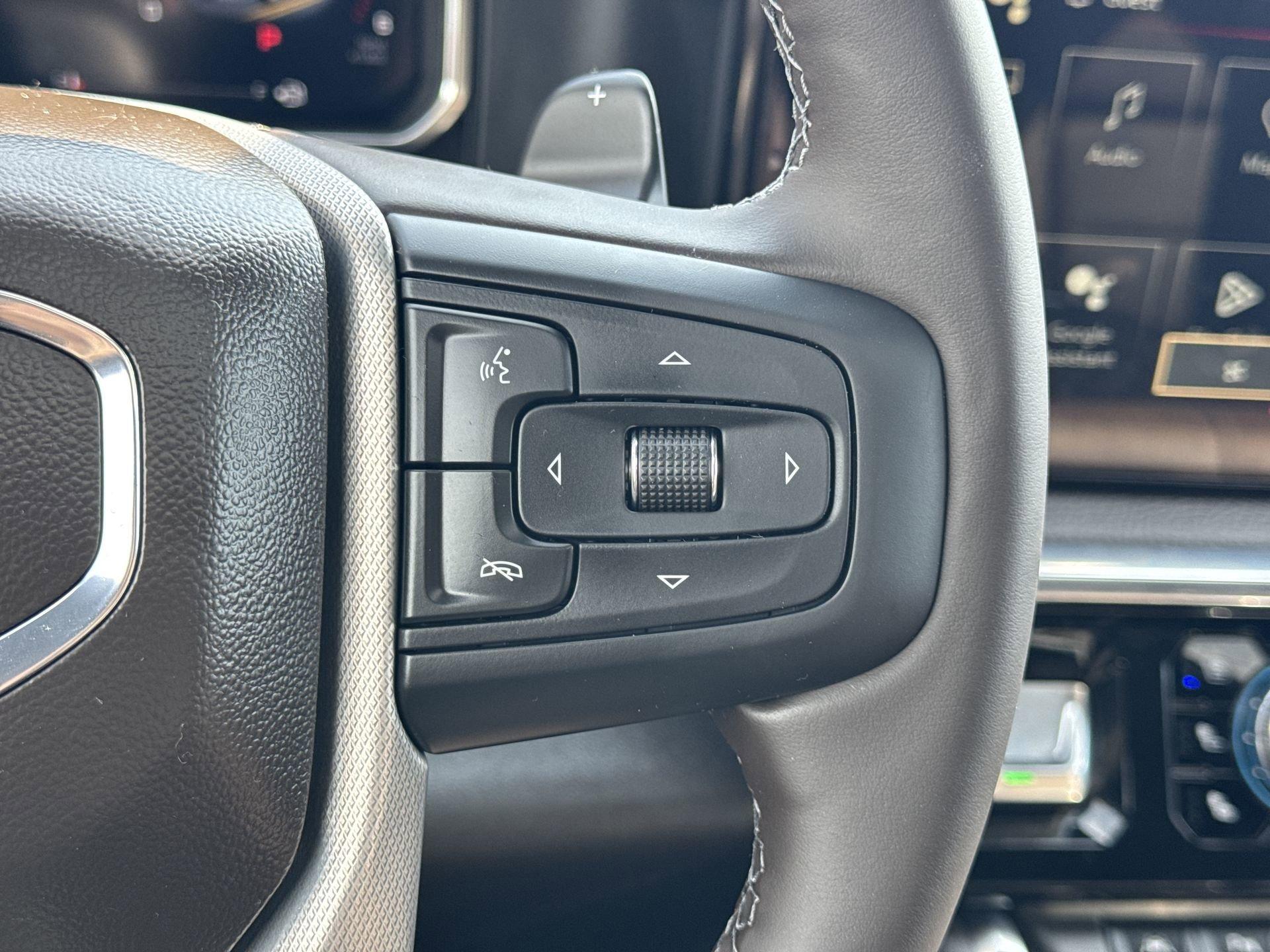 GMC Sierra 1500 Denali Four Wheel Drive Crew Cab - Thumbnail 19