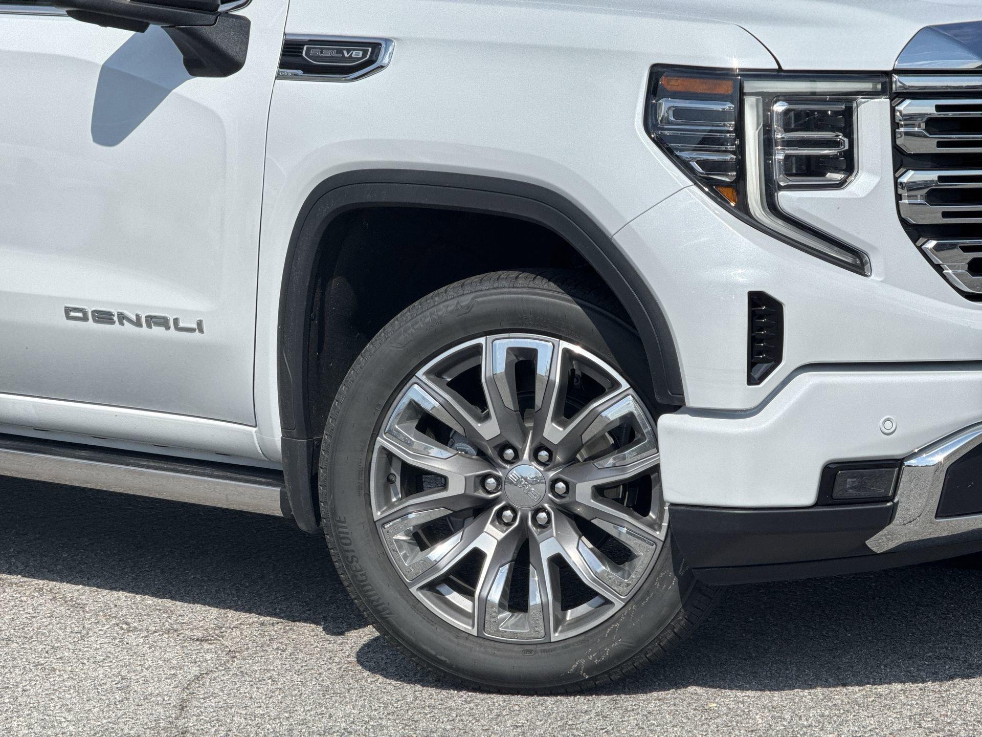 GMC Sierra 1500 Denali Four Wheel Drive Crew Cab - Thumbnail 12