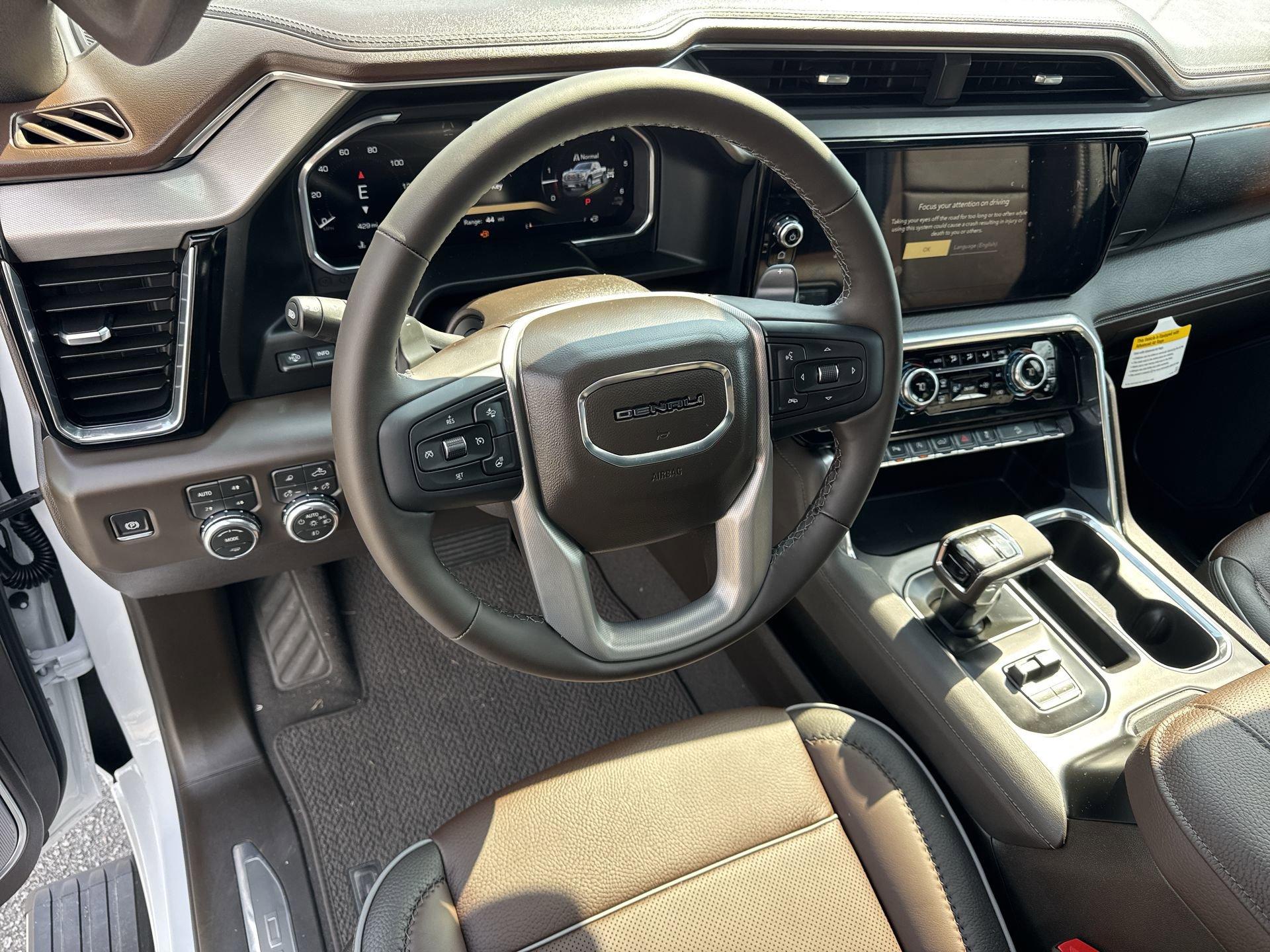 GMC Sierra 1500 Denali Four Wheel Drive Crew Cab - Thumbnail 17