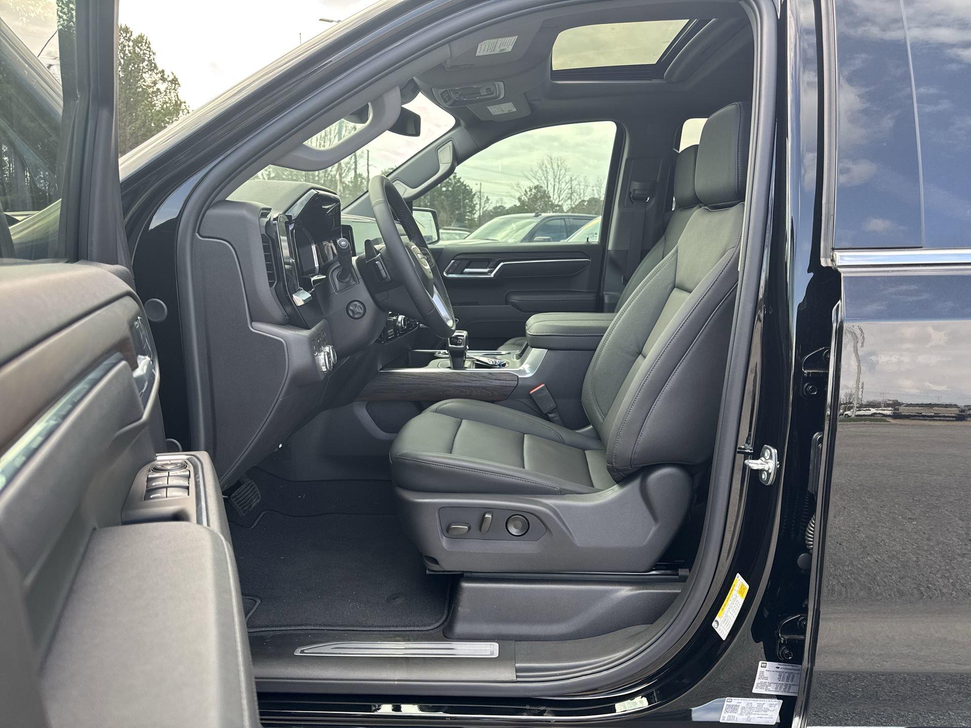 GMC Sierra 1500 Slt Four Wheel Drive Crew Cab - Thumbnail 15