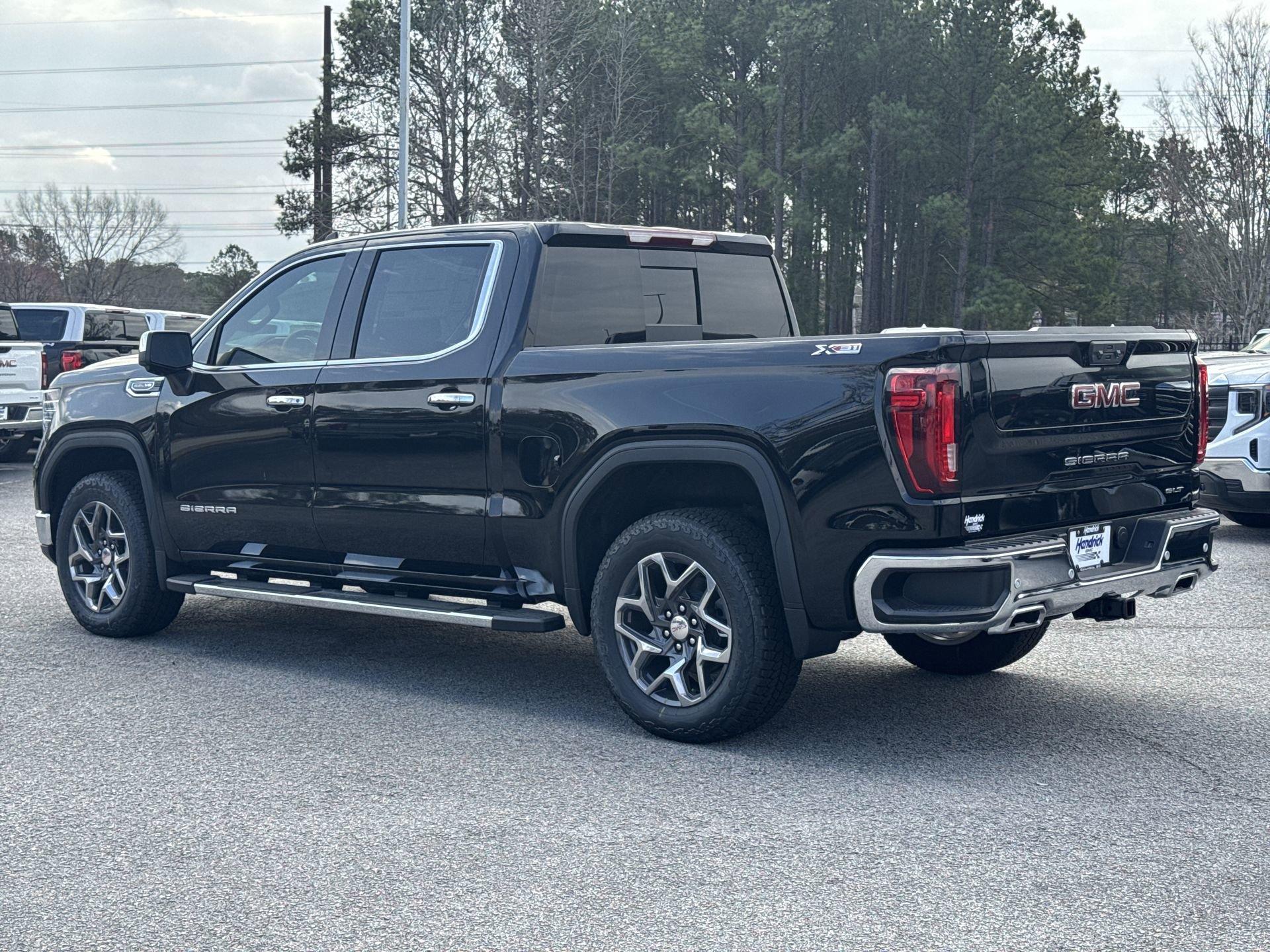 GMC Sierra 1500 Slt Four Wheel Drive Crew Cab - Thumbnail 7