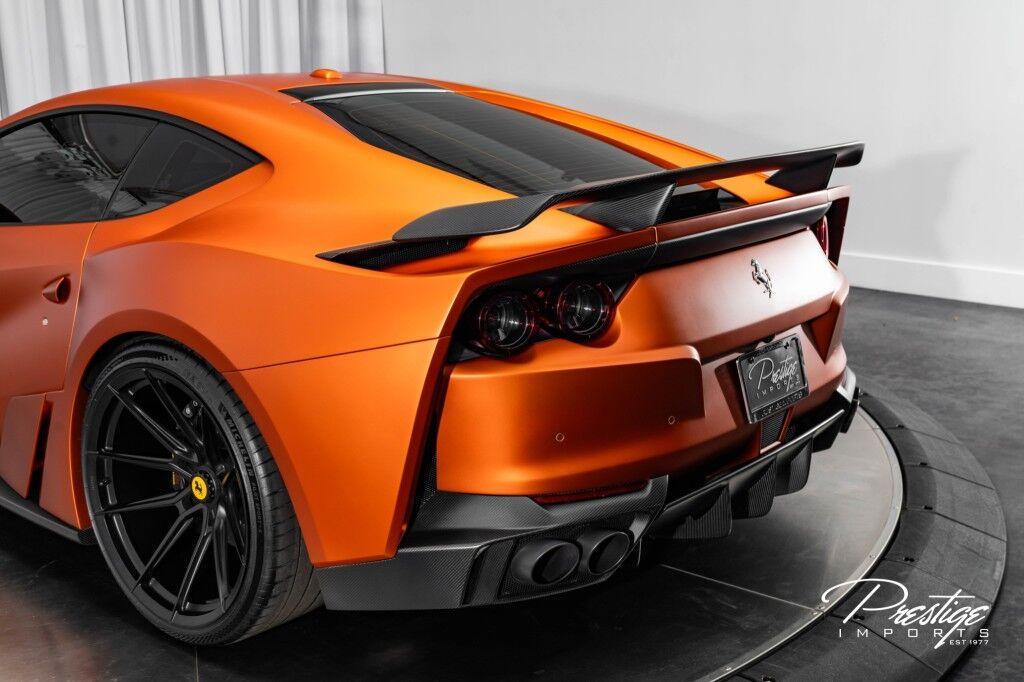 Ferrari 812 Superfast - Thumbnail 17