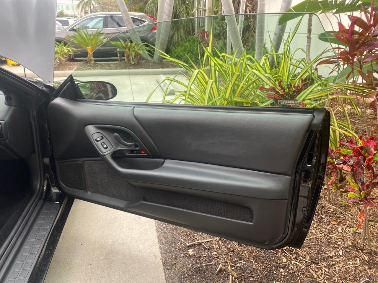 Chevrolet Camaro - Thumbnail 12