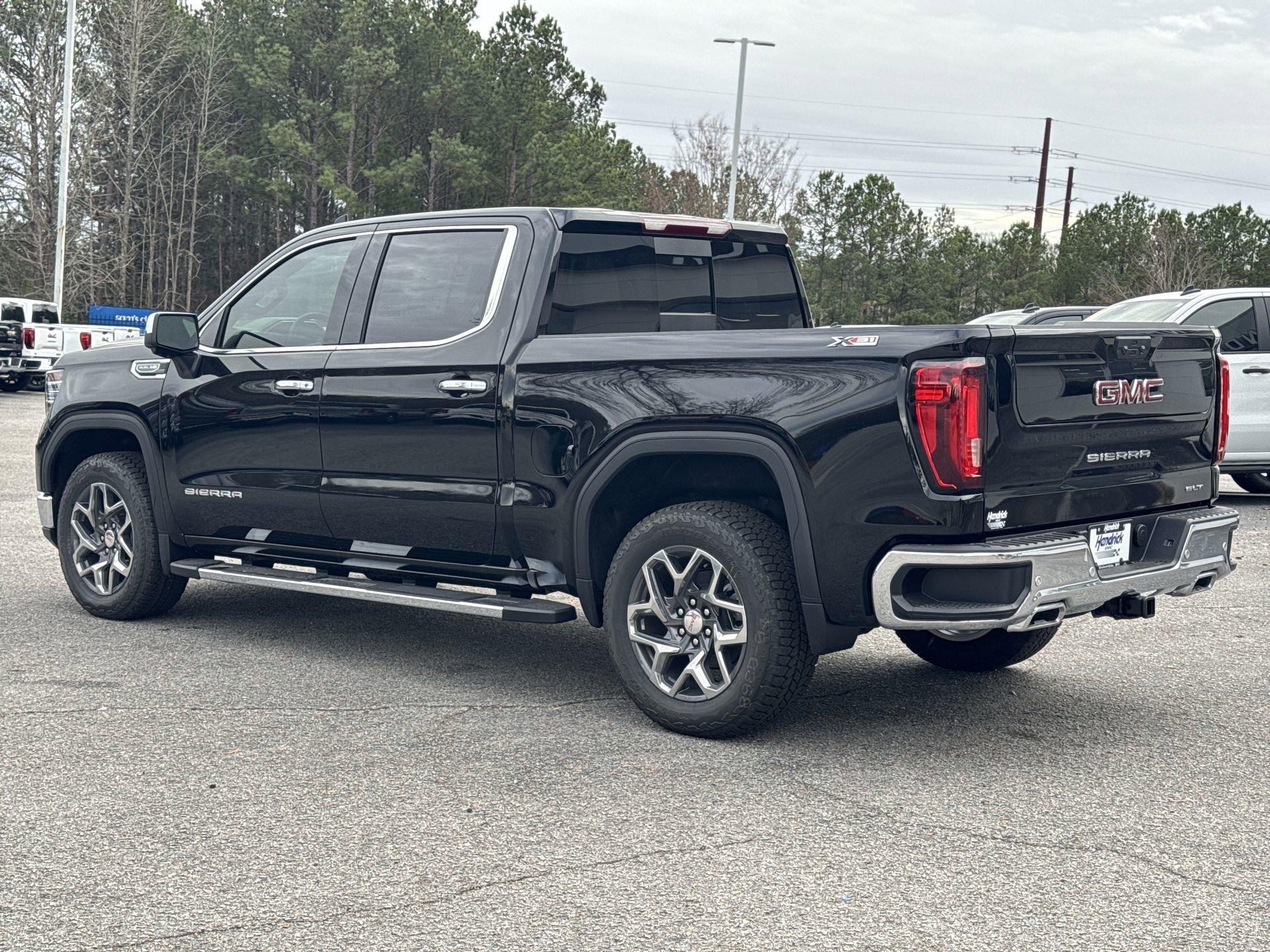 GMC Sierra 1500 Slt Four Wheel Drive Crew Cab - Thumbnail 7