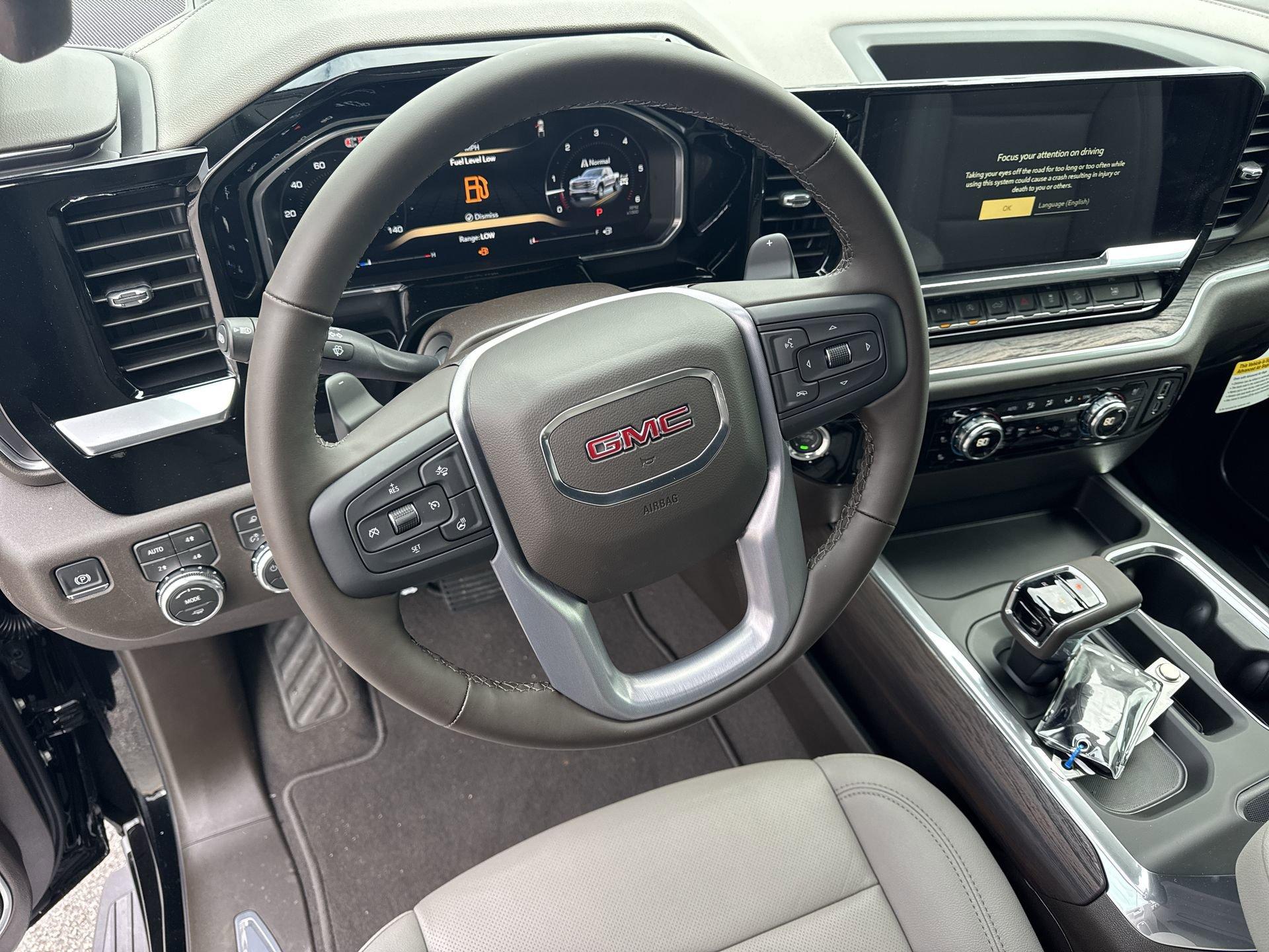 GMC Sierra 1500 Slt Four Wheel Drive Crew Cab - Thumbnail 17