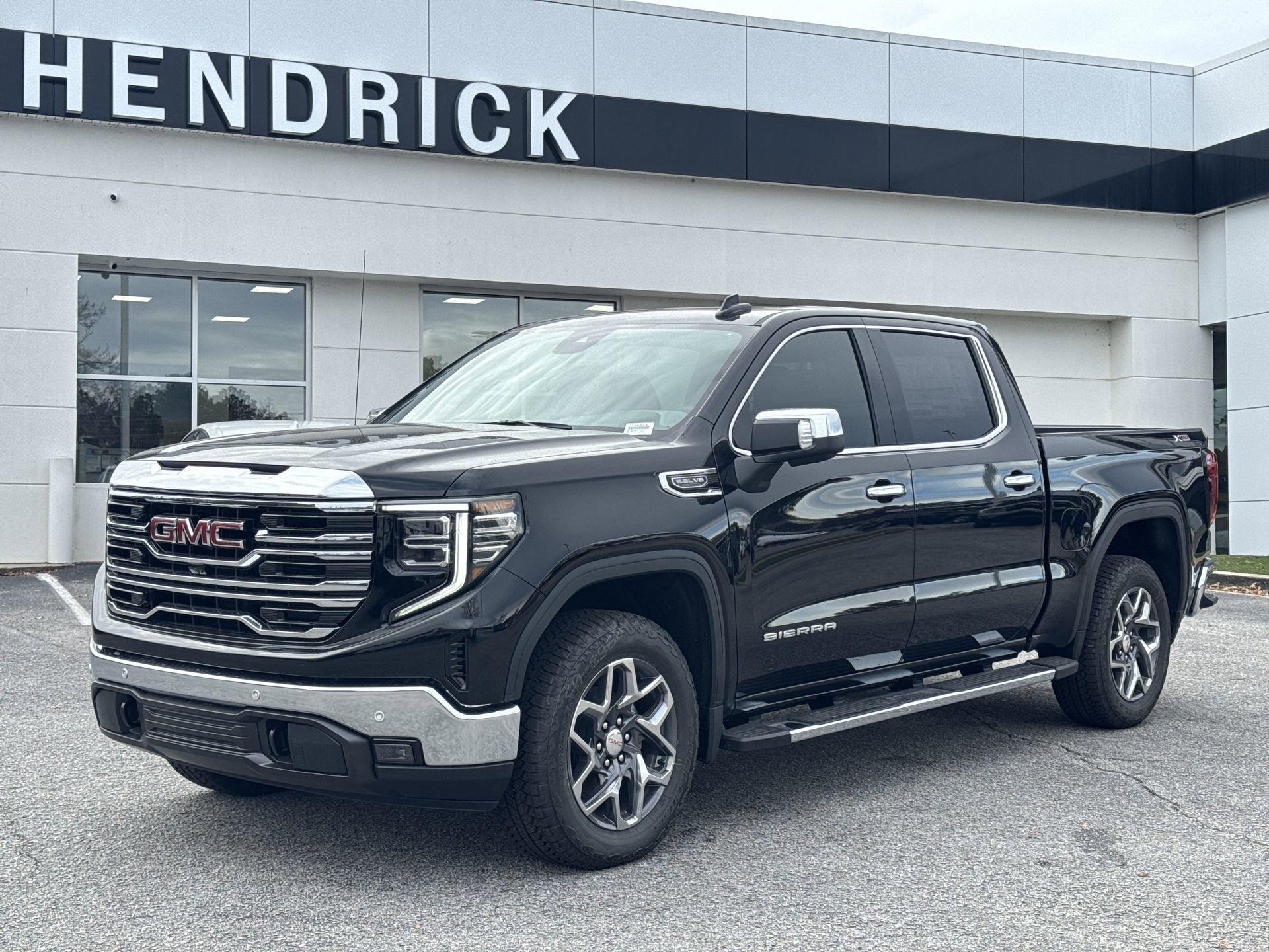 GMC Sierra 1500 Slt Four Wheel Drive Crew Cab - Thumbnail 4