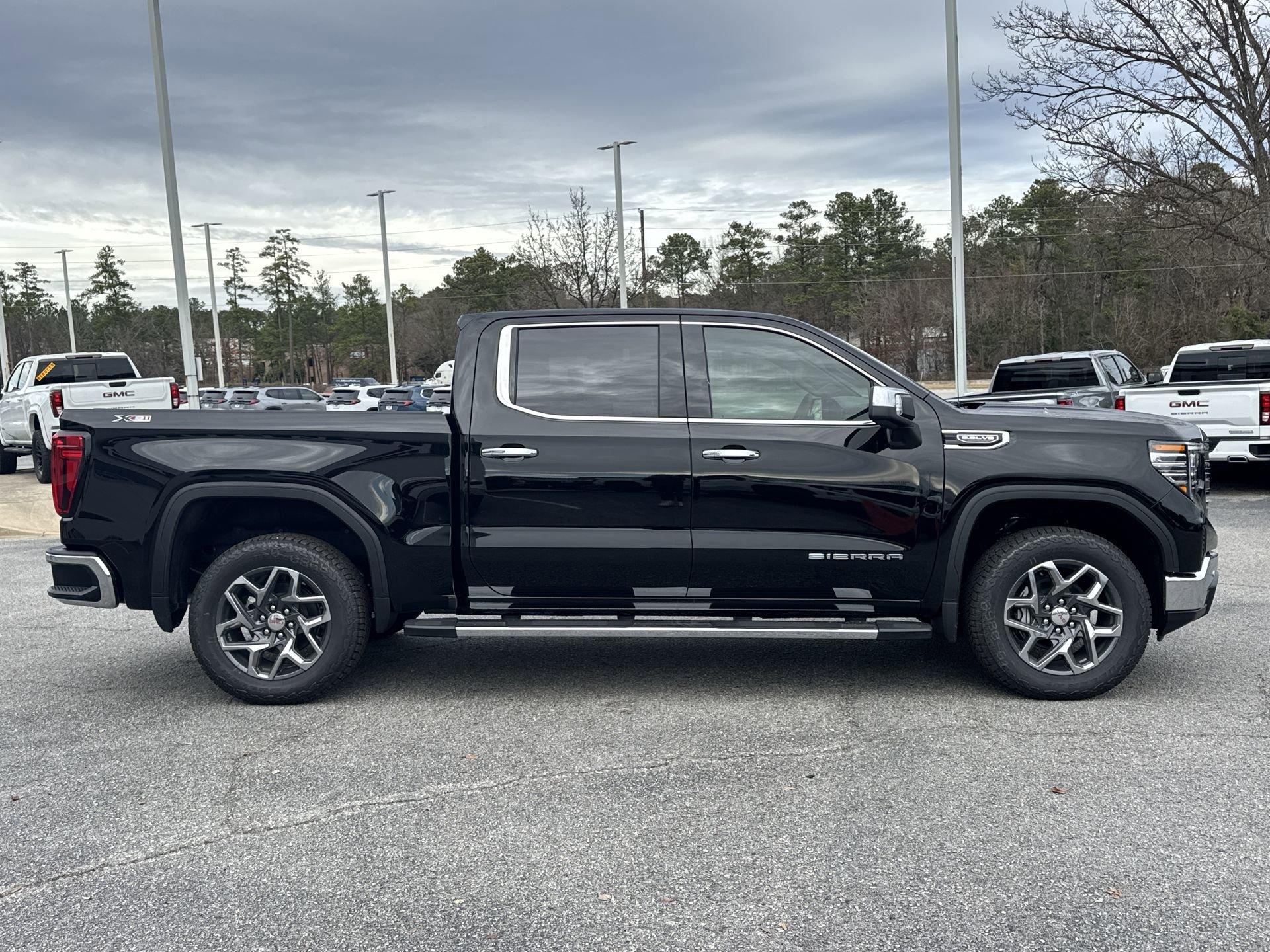 GMC Sierra 1500 Slt Four Wheel Drive Crew Cab - Thumbnail 10