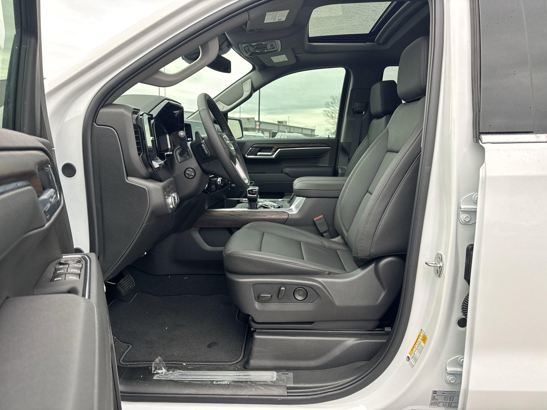 GMC Sierra 1500 Slt Four Wheel Drive Crew Cab - Thumbnail 15