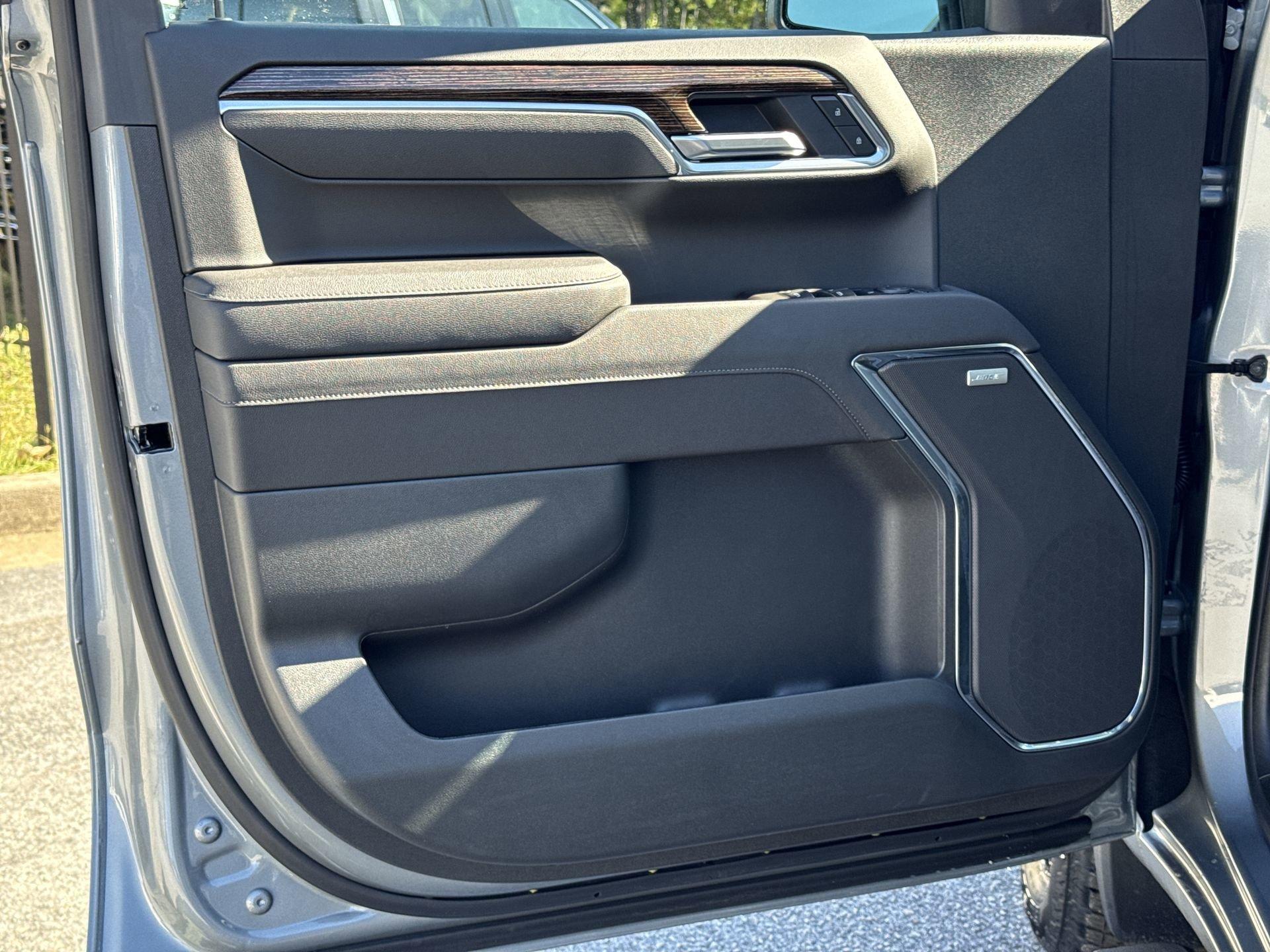 GMC Sierra 1500 Elevation Four Wheel Drive Crew Cab - Thumbnail 13