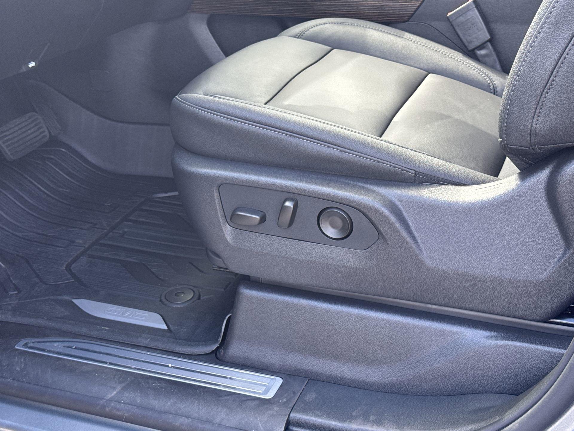 GMC Sierra 1500 Elevation Four Wheel Drive Crew Cab - Thumbnail 16